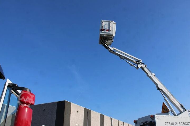 Aerial platform Renault Midlum 220 + 14METER + EURO 5
