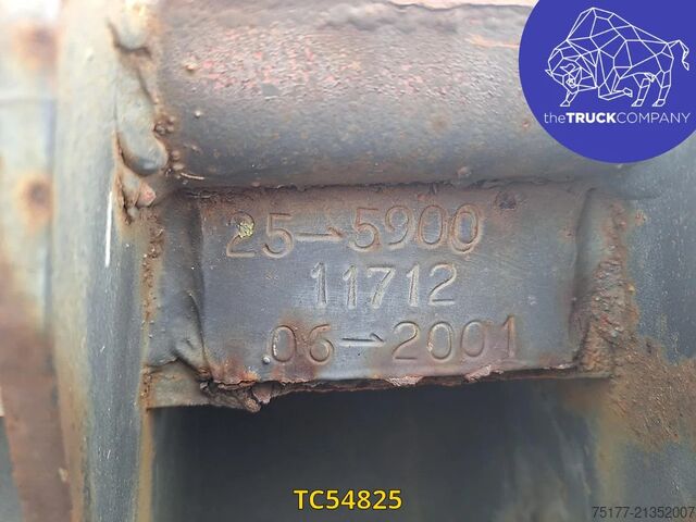 Přeprava kontejnerů Mercedes-Benz Actros 3235