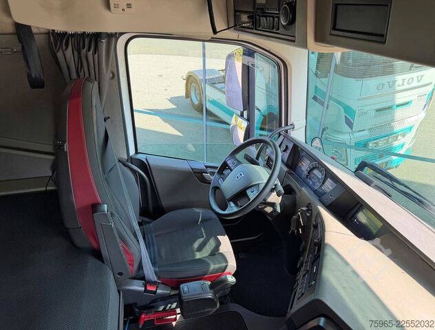 Tracteur routier standard VOLVO FH 13.420 EURO 6 FULL SPOILER 2x TANKS ONLY 566.