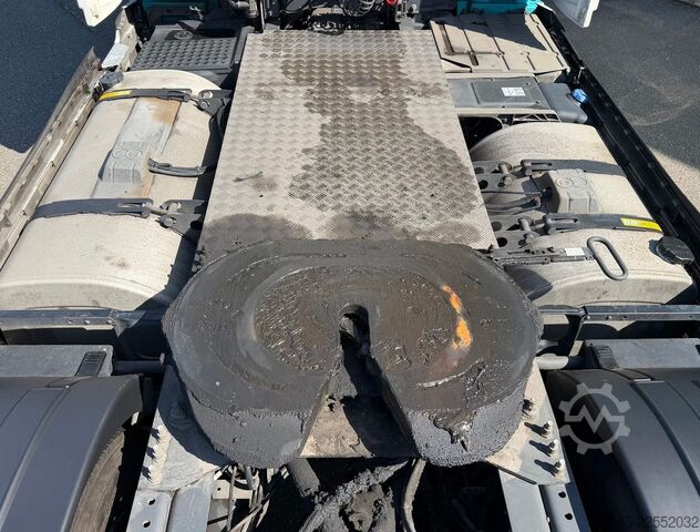 Tracteur routier standard VOLVO FH 13.420 EURO 6 FULL SPOILER 2x TANKS ONLY 566.