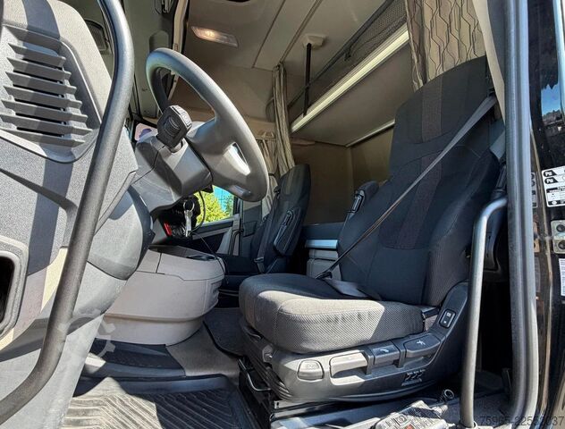 Camion frigorifique DAF XG 480 EURO 6E FAR 50 CC COMBI FLOWER WIDE CARRI