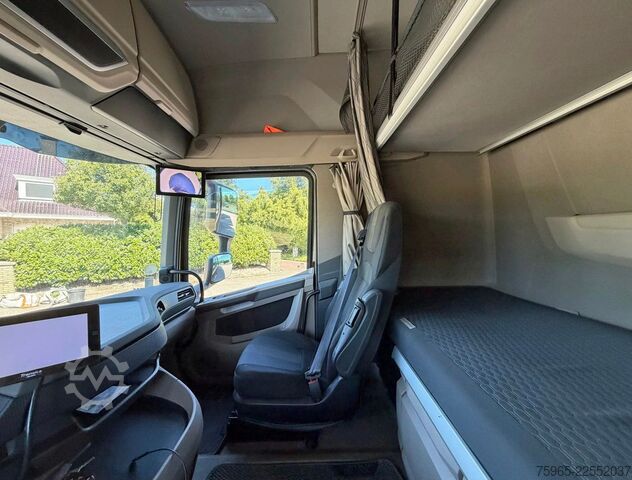 Camion frigorifique DAF XG 480 EURO 6E FAR 50 CC COMBI FLOWER WIDE CARRI