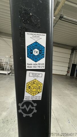 Viljuškar Jungheinrich TFG 320
