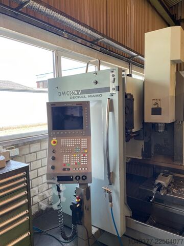 Vertikales Bearbeitungszentrum Deckel Maho DMC 635 V