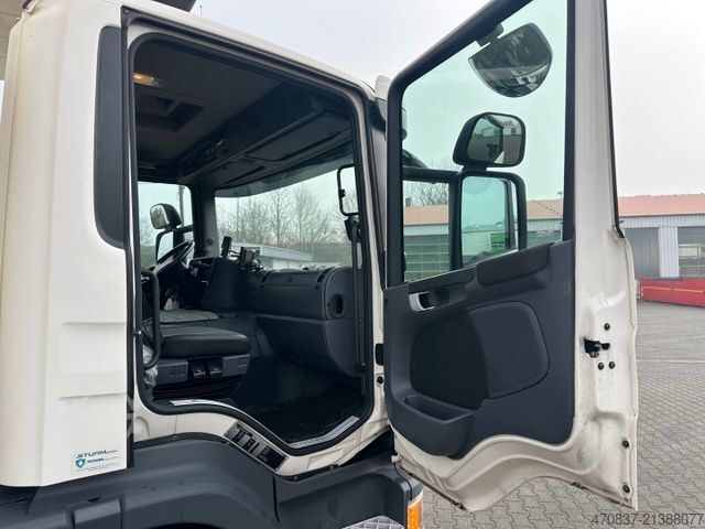 Kühlkoffer-LKW SCANIA P250 / LBW / Carrier 1150 MT / Seitentür / Trenn