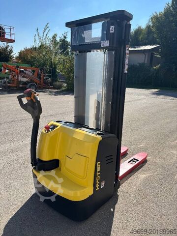 Forklift Hyster S1.5UT Hochhubwagen 4500mm