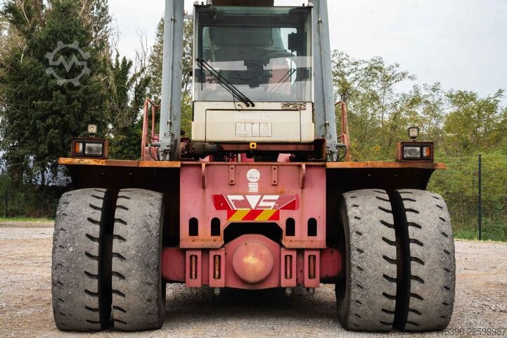 Full-container reach stacker CVS Ferrari F269.5