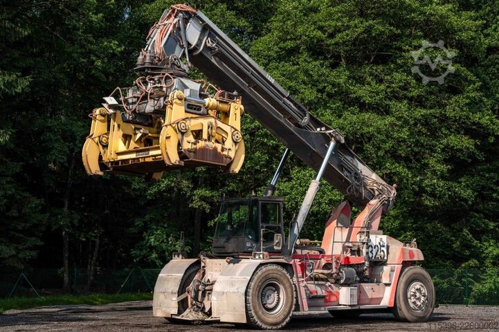 Full-container reach stacker Kalmar DRF450-65A5XS