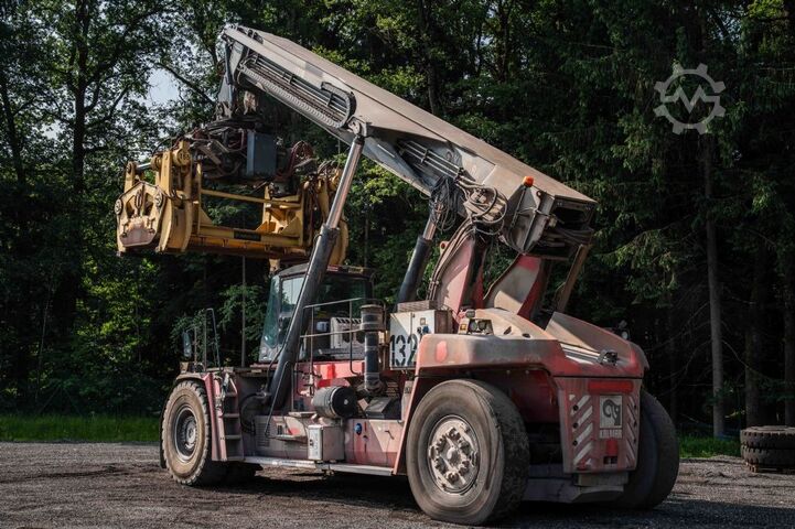 Full-container reach stacker Kalmar DRF450-65A5XS