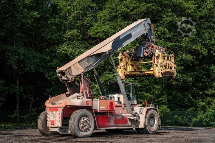 Full-container reach stacker Kalmar DRF450-65A5XS