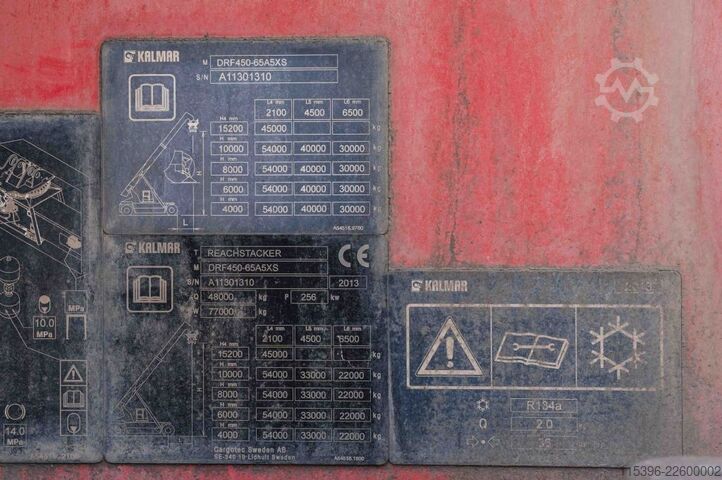Full-container reach stacker Kalmar DRF450-65A5XS