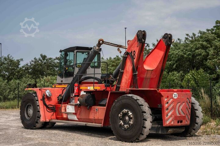 Full-container reach stacker Kalmar DRF450-60S5