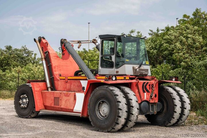Full-container reach stacker Kalmar DRF450-60S5