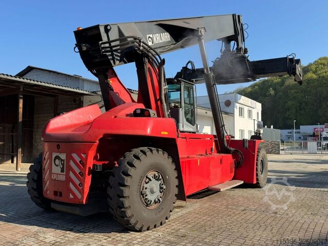 Full-container reach stacker Kalmar DRG450-65S5