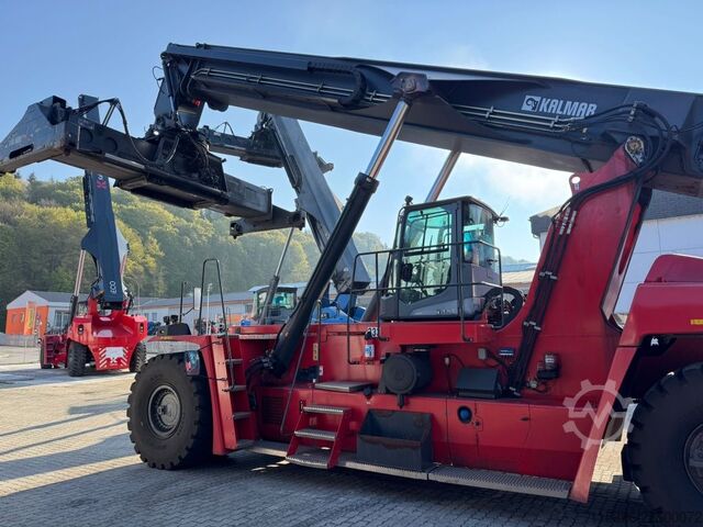 Full-container reach stacker Kalmar DRG450-65S5