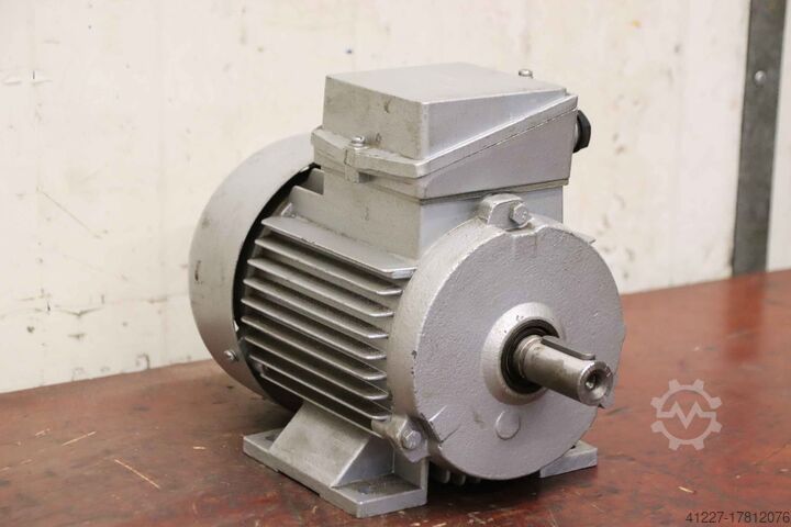 Silnik elektryczny 1,1 kW 1415 obr. Elektrim SKG90L4PC T