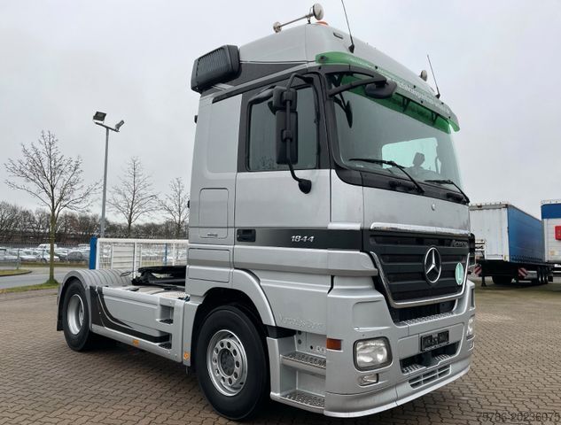 Τυπική μονάδα τράκτορα MERCEDES-BENZ Actros 1844 LS MegaSpace/ Retarder/ 2xAC