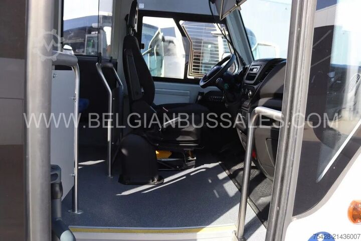 Miniautocarro Indcar Mobi airco 33pl