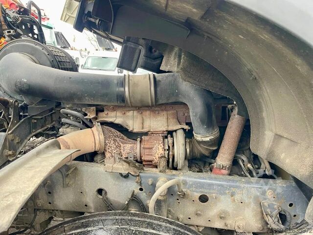 Standard-SZM Renault Premium 460 2X FUEL  TANK, FRIGO, EURO 5
