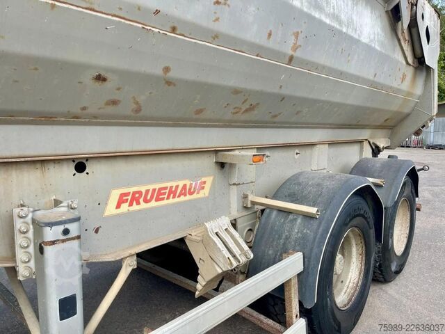 Benne Fruehauf STEEL CHASSIS,  DUMPER!   Full spring!  TOP con...