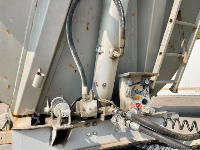 Benne Fruehauf STEEL CHASSIS,  DUMPER!   Full spring!  TOP con...