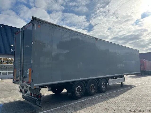 Rörligt golv Kraker CF-200 92m3 10mm