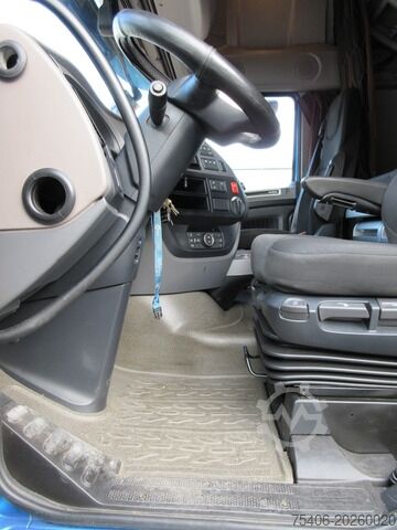 Standard nyergesvontató daf XF530 Edition 4x2 SZM Intarder Standklima