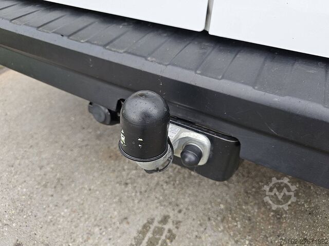 Hochdachkombi RENAULT TRAFIC 2.0 DCI ac dc 6-pers EURO6