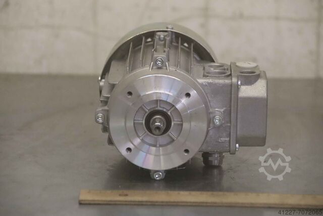 Elektromotor 0,37 kW 1340 omw/min Verhagen 4P.T063D