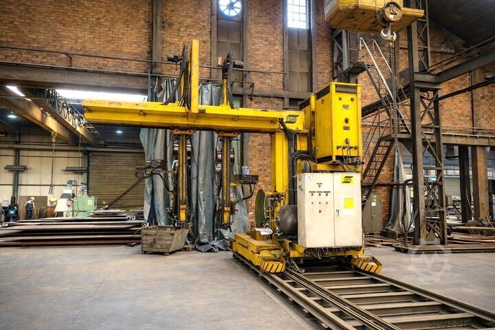 Svarvväxlar - Positioners - Svetsborrar & -pinchtables Esab welding crane for composite beams
