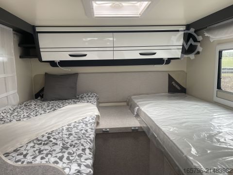 Halvintegrerad husbil Forster T 699 EB Comfort-Line- & Winter-Paket