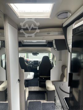 Halvintegrerad husbil Forster T 699 EB 140 PS * Automatik * 3,5 t