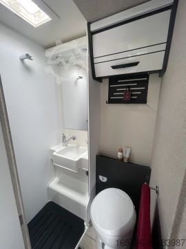 Halvintegrerad husbil Forster T 699 EB 140 PS * Automatik * 3,5 t