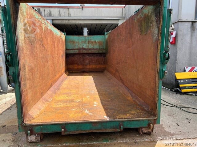 Container cu cârlig  CONTAINER SCARRABILE USATO CON COPERCHIO