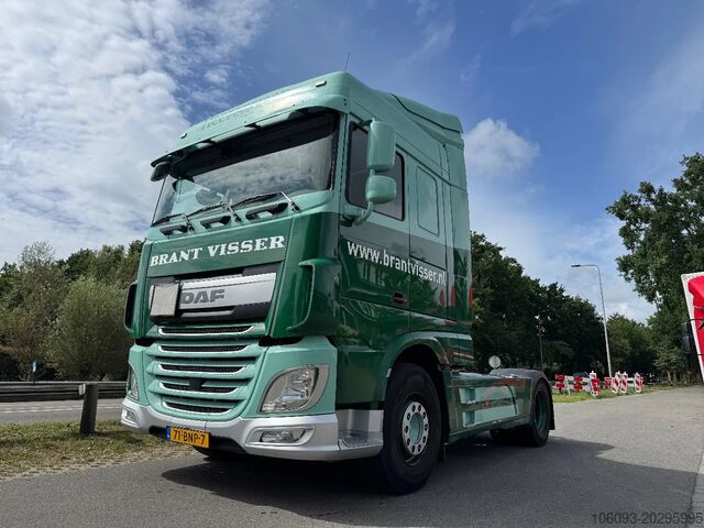 Standard-SZM DAF XF 460 Spacecab