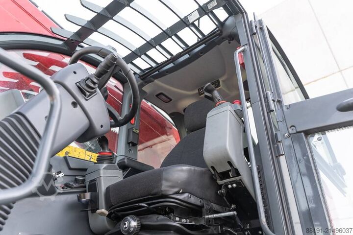 Teleszkópos rakodó Magni RTH 4.18