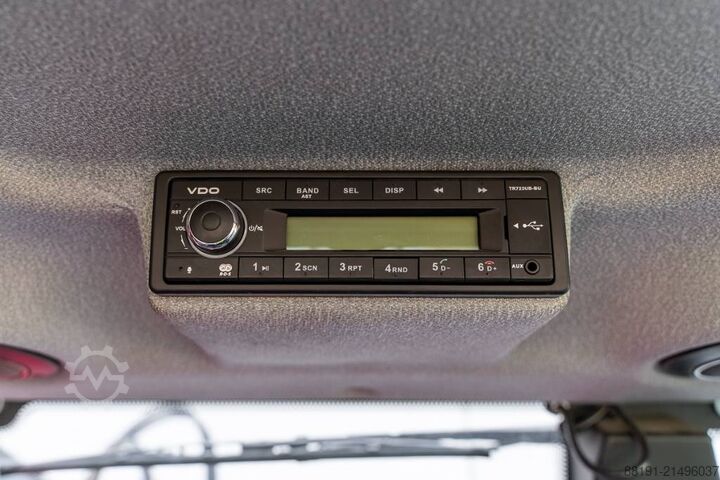 Teleszkópos rakodó Magni RTH 4.18