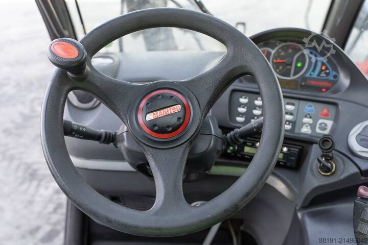 Teleszkópos rakodó Manitou MT 1440