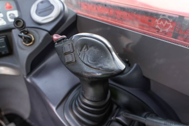 Teleszkópos rakodó Manitou MT 1440