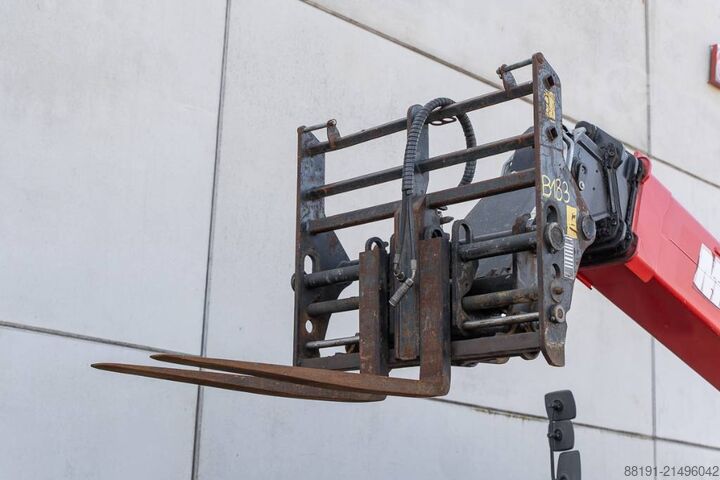 Teleszkópos rakodó Manitou MT 1440