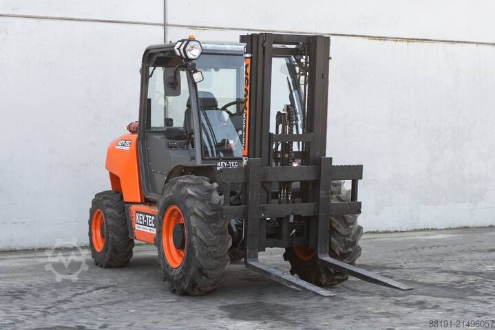 Gaffeltruck Ausa C 251 H x4