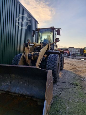 Radlader CATERPILLAR 938G