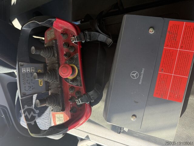 Autolaadkraan Mercedes-Benz Actros 1827 Kran Palfinger PK 9002