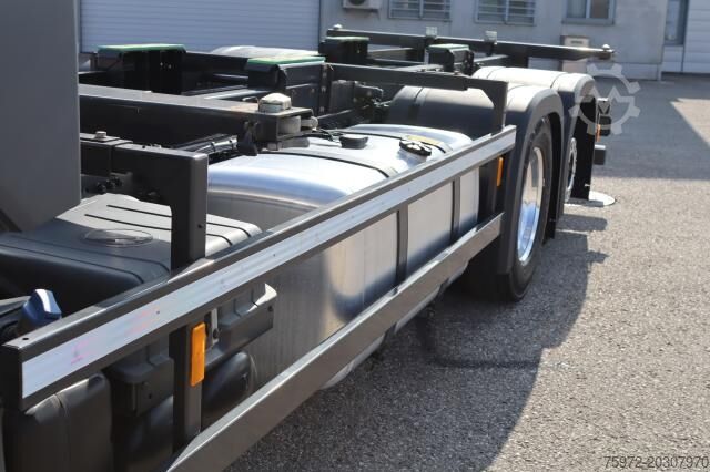 Φορτηγό εναλλασσόμενου αμαξώματος Mercedes-Benz Actros 2553 L BDF