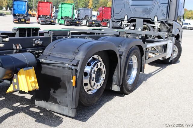 Φορτηγό εναλλασσόμενου αμαξώματος Mercedes-Benz Actros 2553 L BDF