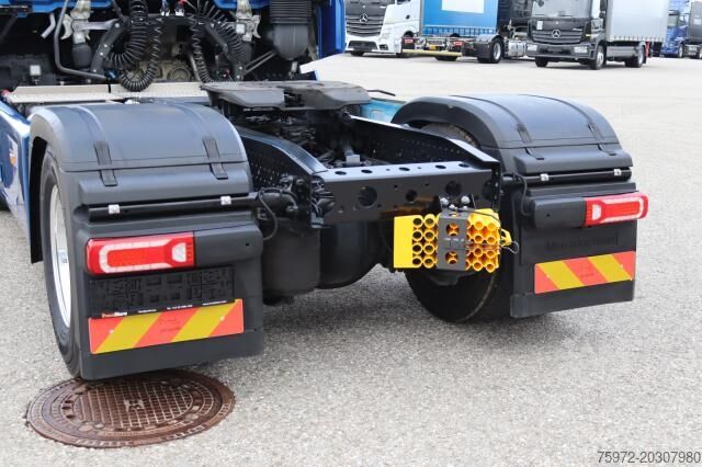 Standaard trekker Mercedes-Benz Actros 1845 LS