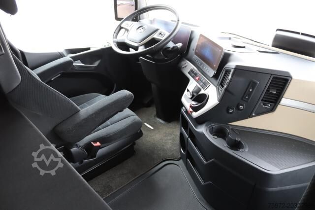 Standardni tegljač Mercedes-Benz Actros 1853 LS