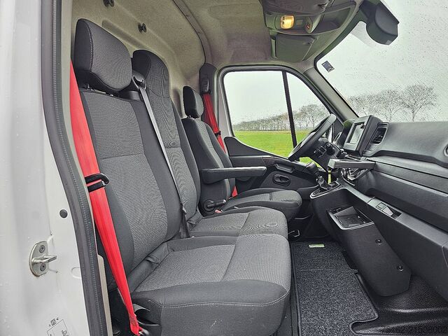 Bestelauto RENAULT MASTER 2.3 L2H2 RED-Edition AC!