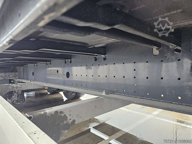 Posuvné plachty KRONE SD 24 MEGA