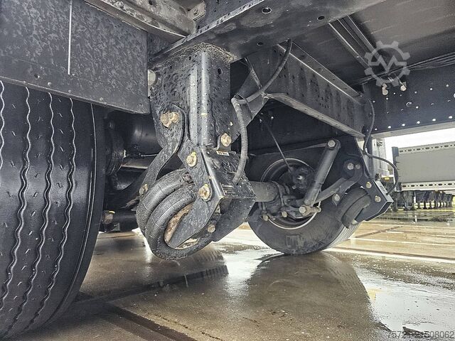 Posuvné plachty KRONE SD 24 MEGA